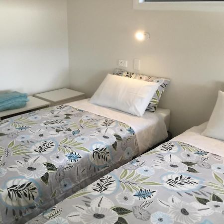 City View Townhouse 朗塞斯顿 外观 照片